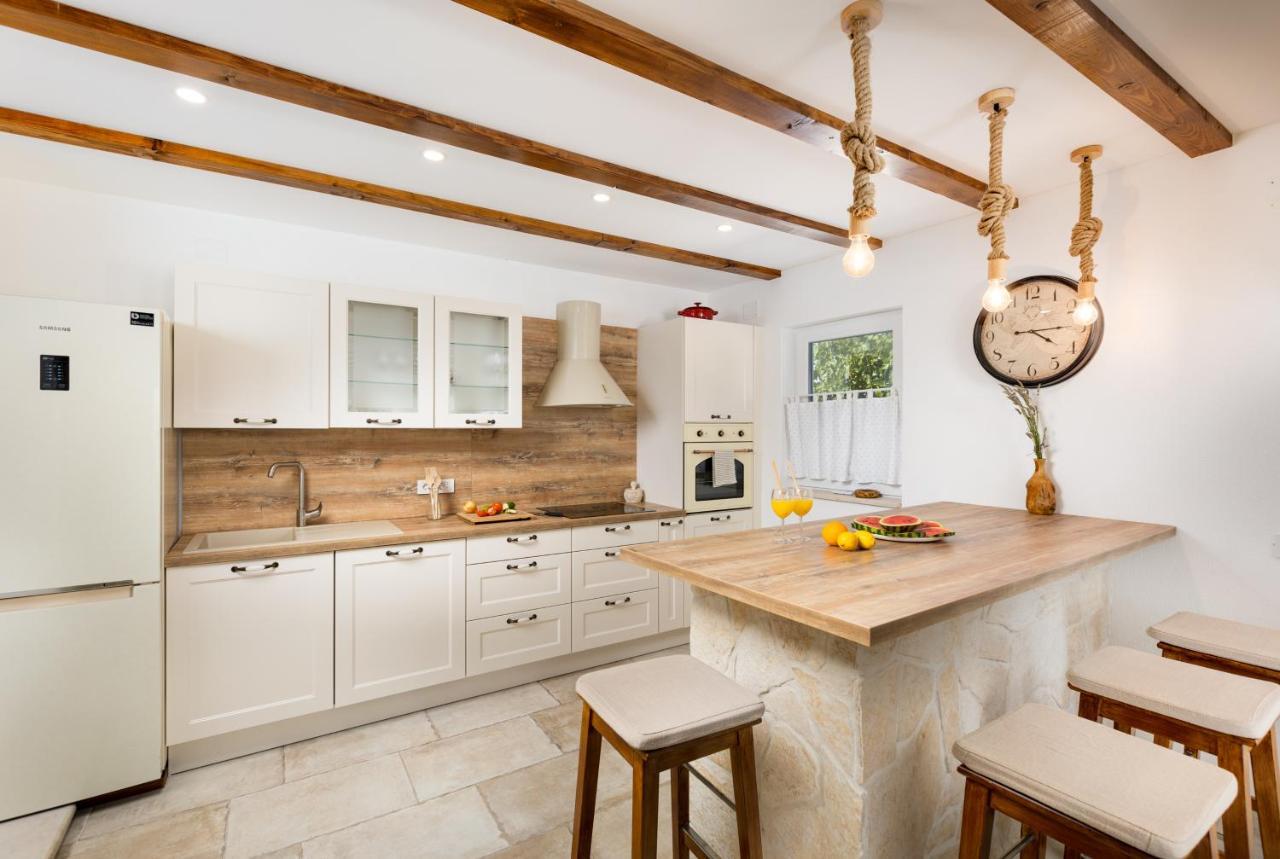 Paesana Heritage House Garica Εξωτερικό φωτογραφία